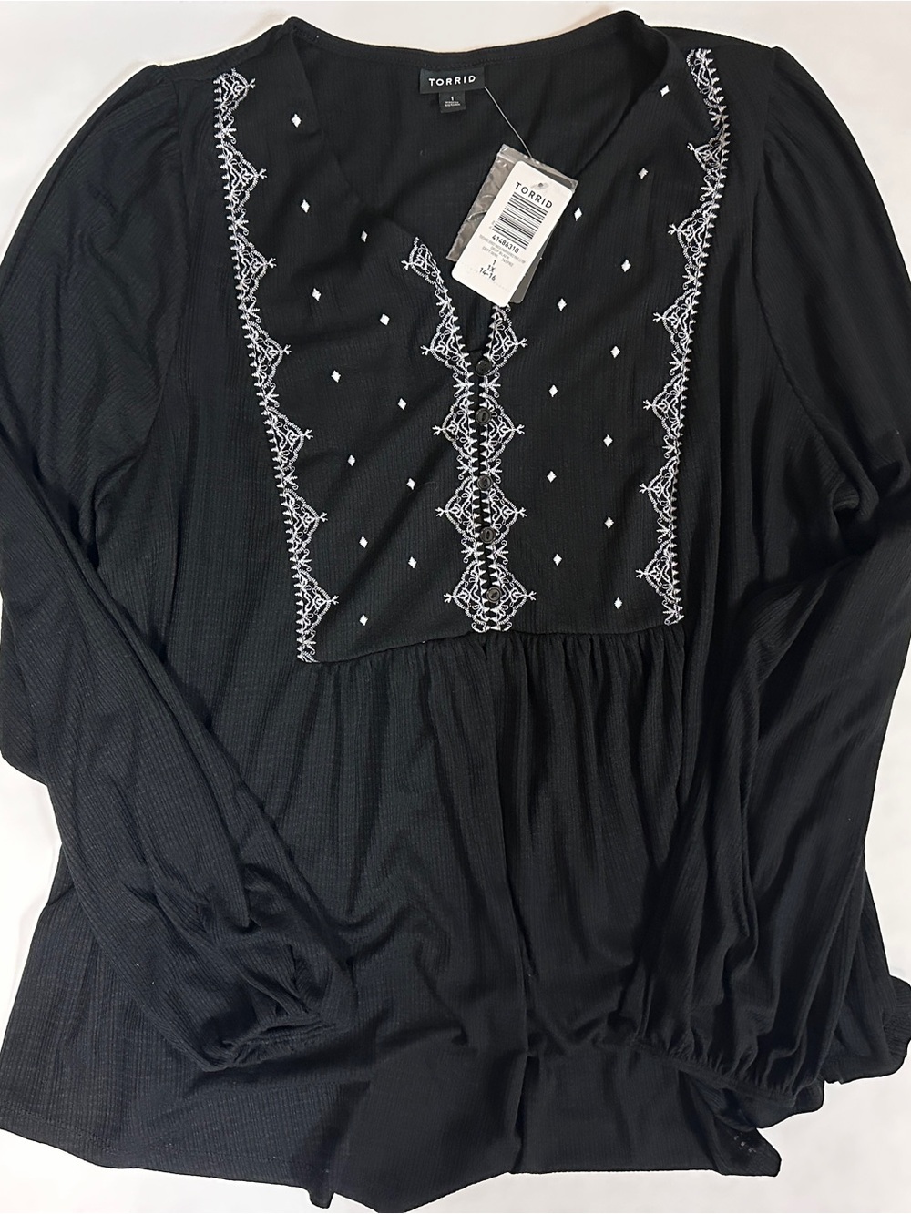 Torrid NWT Black Embroidered Peasant Blouse Size 1 14/16 Boho Long Sleeve